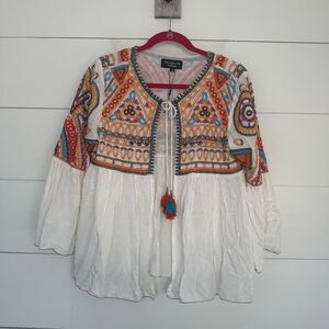 Feathers by Tolani Medium Embroidered White Tie Front Blouse New without Tags